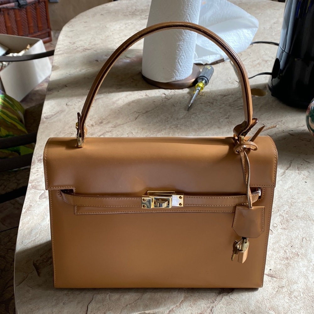 Vintage leather purse